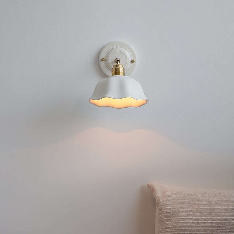 White Ceramic Wall Lamp with Switch and Plugs option - New Modern Ceramic Lampshade